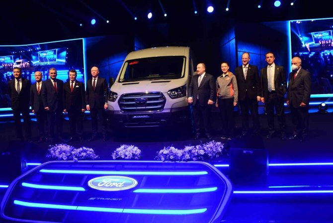 Türkiye’nin İlk Elektrikli Ticari Aracı Hattan İndirildi