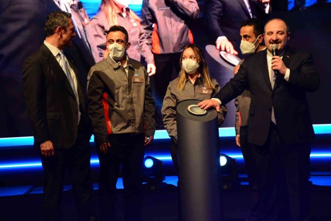 Türkiye’nin İlk Elektrikli Ticari Aracı Hattan İndirildi