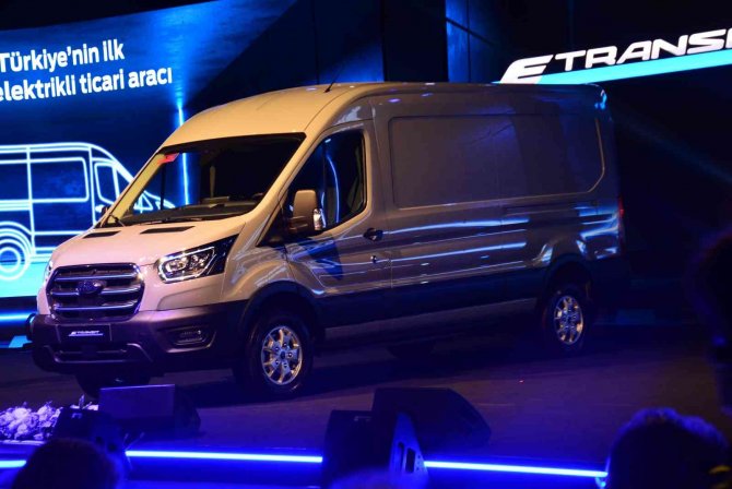 Türkiye’nin İlk Elektrikli Ticari Aracı Hattan İndirildi