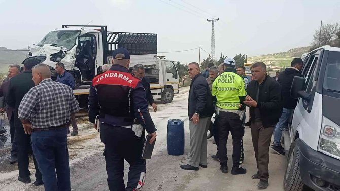 Hatay’da Ticari Araçlar Çarpıştı: 1 Ölü, 3 Yaralı