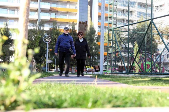 Bayraklı’nın Yeşil Alan Oranı Artıyor