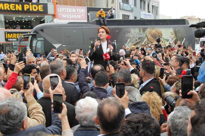 Meral Akşener, İ̇zmir’de