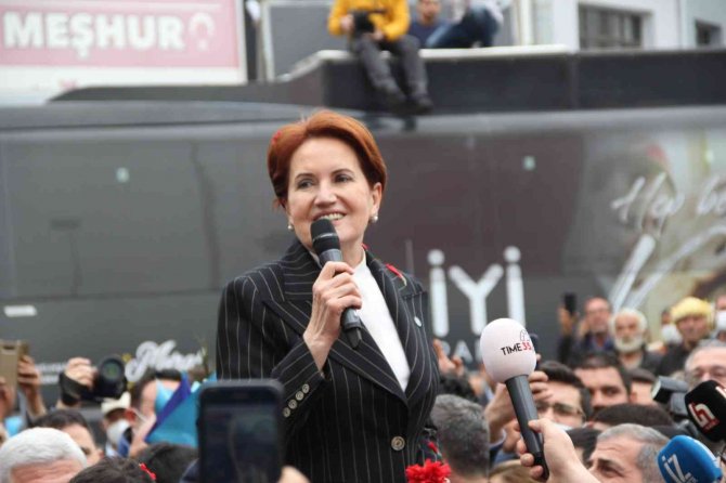 Meral Akşener, İ̇zmir’de