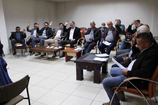 Mecliste "Adam Olun" İfadesi Ortalığı Karıştırdı