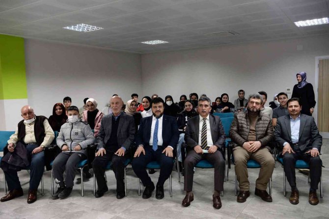 Osmangazi Bilgi Evleri’nde Kitap Buluşması