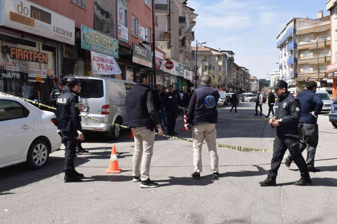 Alacak Verecek Meselesi Kanlı Bitti: 1 Ölü