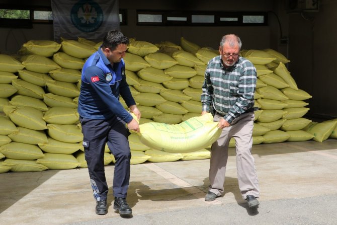 Manisalı Üreticilere Gübre Desteği Devam Ediyor