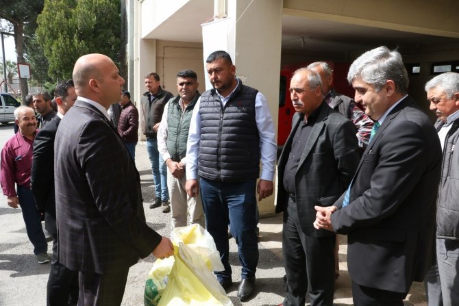 Manisalı Üreticilere Gübre Desteği Devam Ediyor