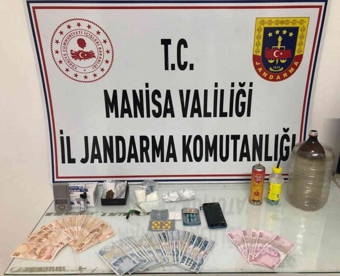 Uyuşturucu Tacirlerine Jandarmadan Operasyon