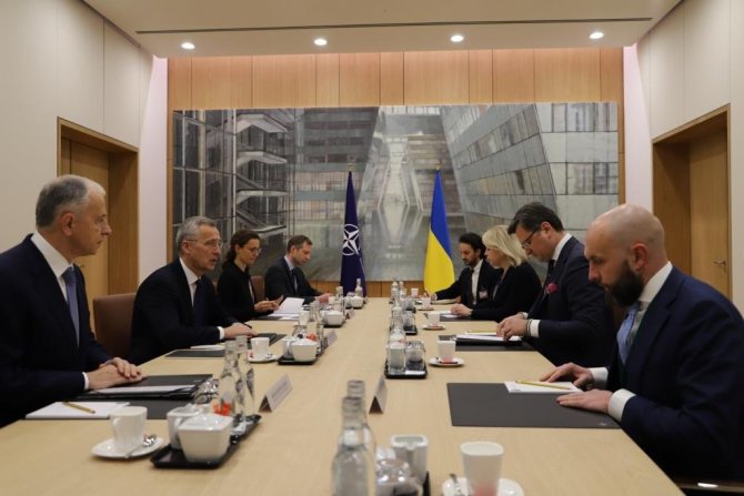 Stoltenberg: “Ukrayna’ya Daha Fazla Destek Sağlama İhtiyacını Ele Alacağız”