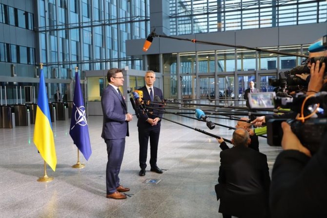 Stoltenberg: “Ukrayna’ya Daha Fazla Destek Sağlama İhtiyacını Ele Alacağız”