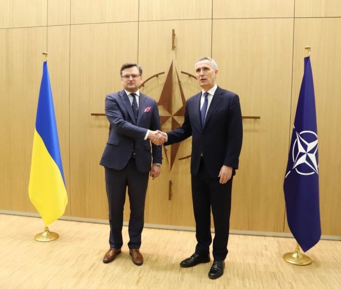Stoltenberg: “Ukrayna’ya Daha Fazla Destek Sağlama İhtiyacını Ele Alacağız”