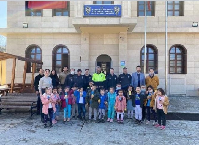 Minikler Polis Haftasını Unutmadı