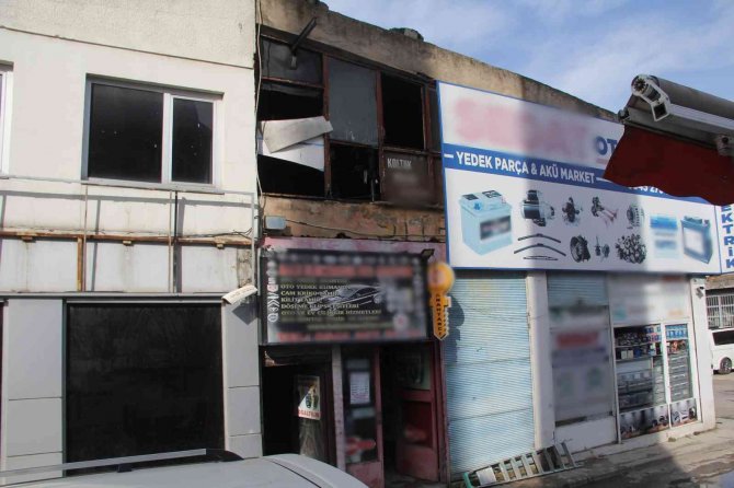 Oto Anahtarcıdaki Yangın Korkuttu