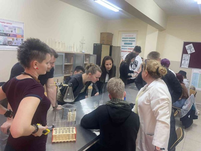 Projeye Doymayan Okul