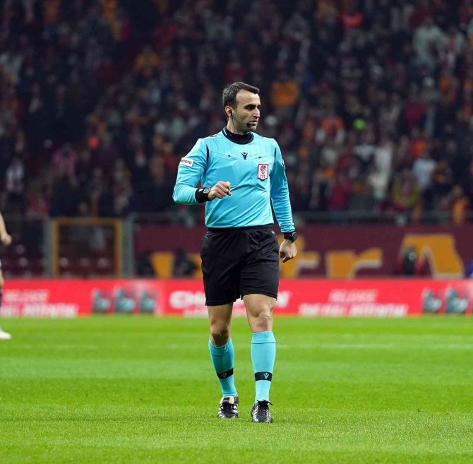 Fenerbahçe - Galatasaray Derbisinde Atilla Karaoğlan Düdük Çalacak