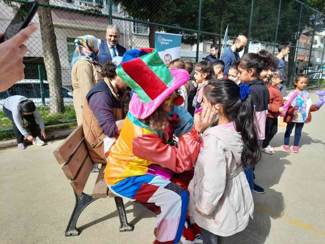 Roman Haftasında Rengarenk Kutlama