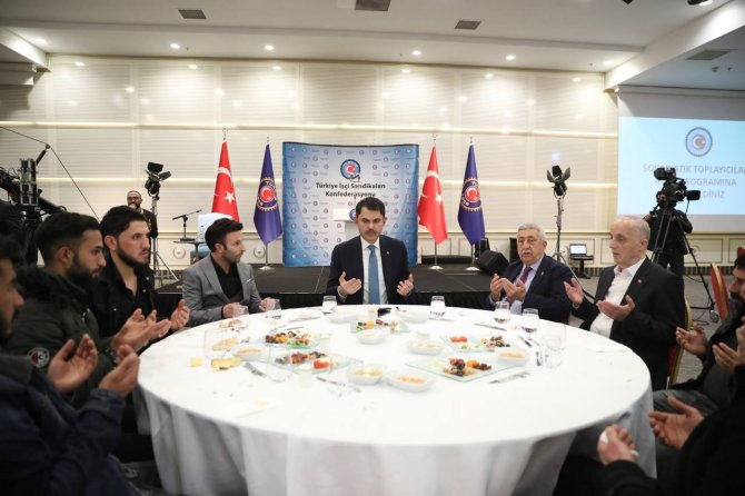 Türk-i̇ş Genel Başkanı Atalay: “Geçmişte 40 Sene Bu Ülkeye Dışarıdan Çöp Geliyordu”