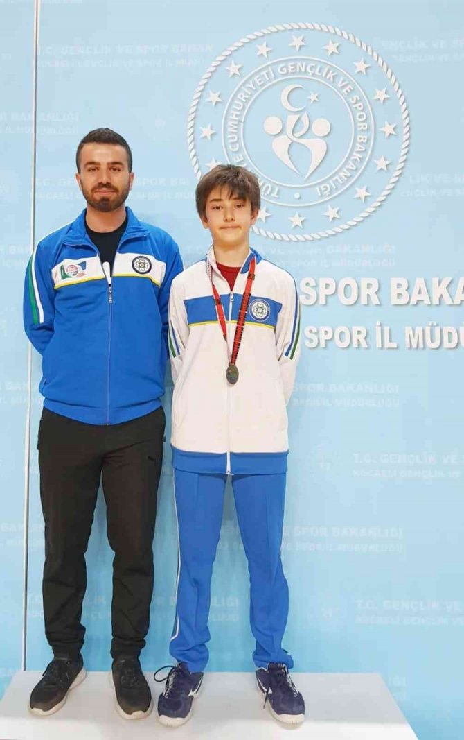 Büyükşehir Masa Tenisi Sporcusu Türkiye 3’ncüsü Oldu