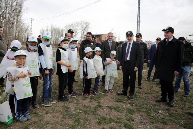 Vali Epcim Fidan Dikim Etkinliğine Katıldı