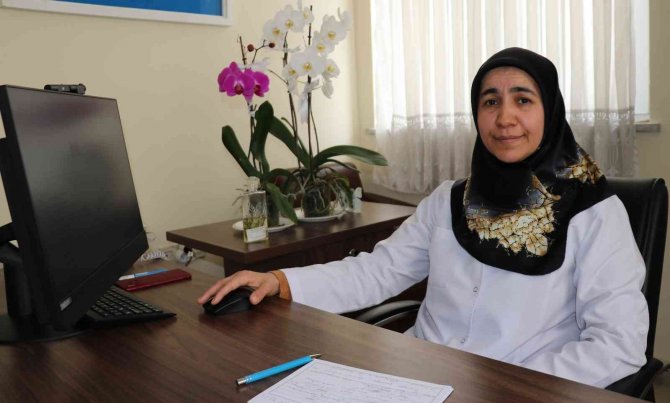 Aile Terapisti Dr. Zübeyde Tezcan: "Pandeminin Türkiye’de İse Ailenin Değerinin Anlaşılmasına Vesile Oldu"