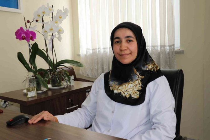 Aile Terapisti Dr. Zübeyde Tezcan: "Pandeminin Türkiye’de İse Ailenin Değerinin Anlaşılmasına Vesile Oldu"