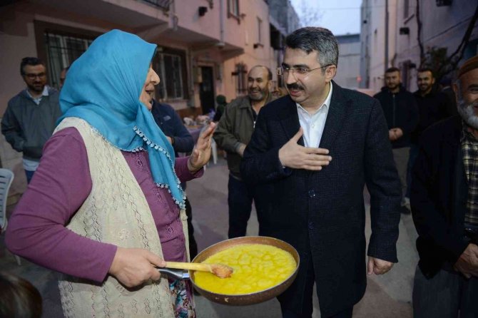 Başkan Yılmaz, İftar Sofralarına Misafir Oluyor
