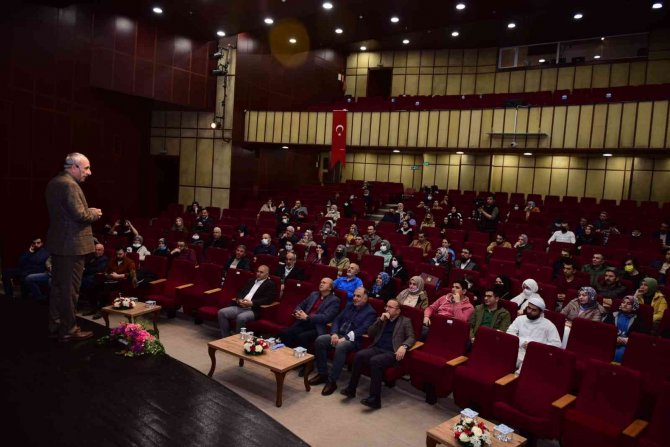Nurullah Genç Yıldırımlılarla Buluştu