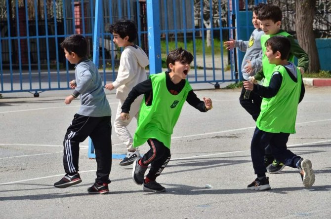 Yunusemre Belediyespor’dan Laleli İ̇lkokulunda Futbolcu Taraması