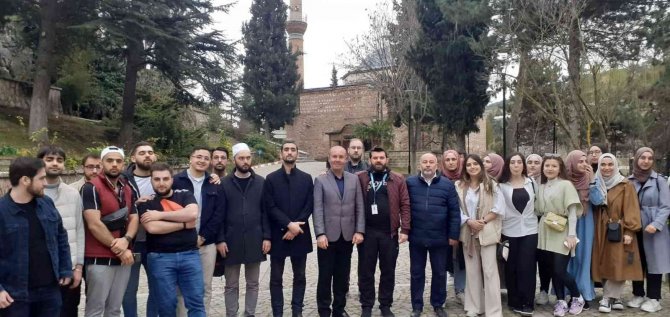 Bilecik Yabancı Turistleri Ağırlıyor