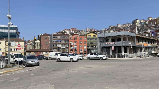 Yıkılması Planlanan 64 Yıllık Köprü Esnafına Tebligatlar Ulaştı