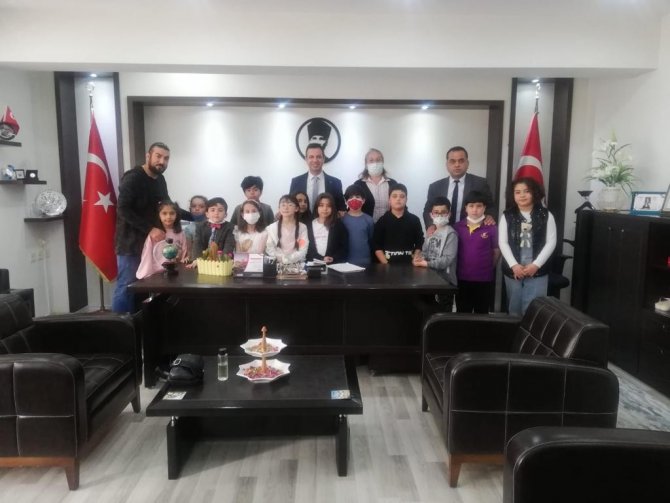 Kaymakam Öğretmen, Makamı Sınıf Oldu