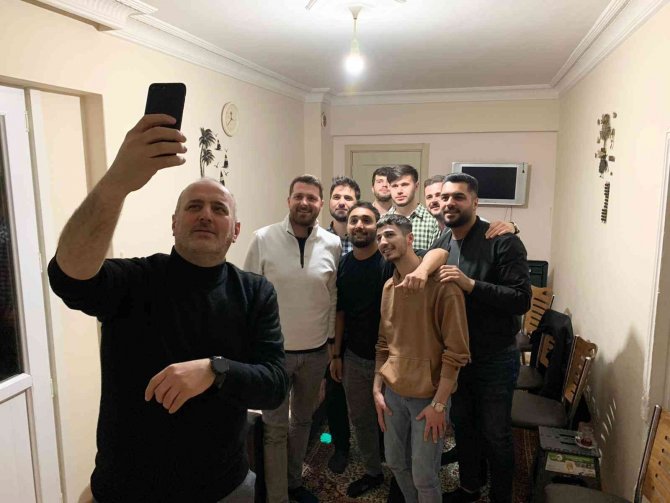 Üniversite Öğrencilerinin İftar Sofrasına Konuk Oldular
