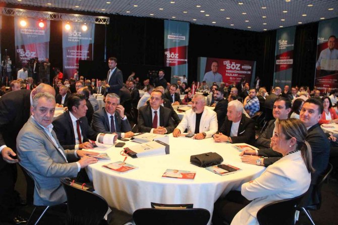 Başkan Böcek: "Görev Sürem Dolmadan 77 Değil, 142 Projeyi Bitireceğiz"
