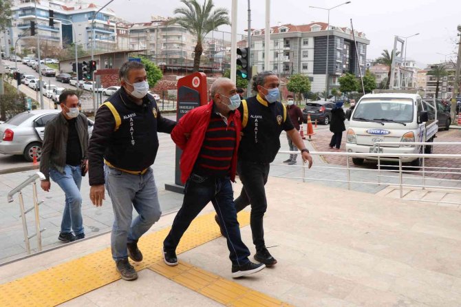 Alanya’da Eşini Öldüren Zanlı: “Vicdan Azabı Çekiyorum”