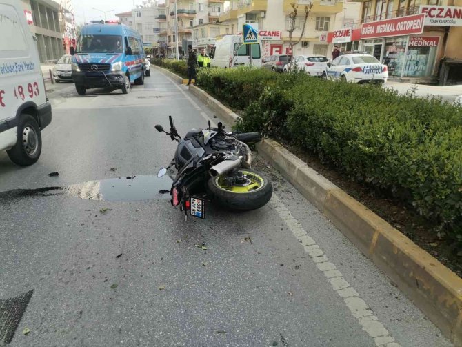 Yaya Geçidinde Motosikletin Çarptığı Kadın Hastanede Hayatını Kaybetti
