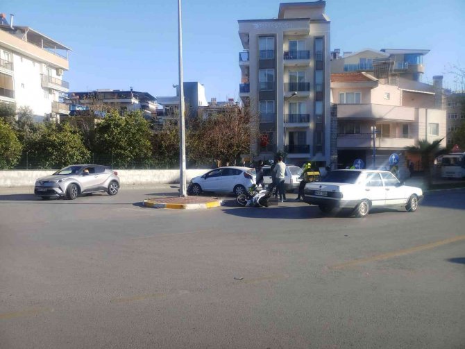 Aydın’da Motosiklet İle Otomobil Çarpıştı: 1 Yaralı