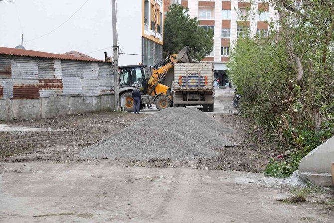 Bafra’da Yol Sorunları Çözülüyor