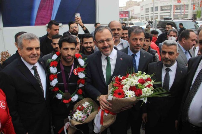 Bakan Muharrem Kasapoğlu İl Değerlendirme Toplantısına Katıldı