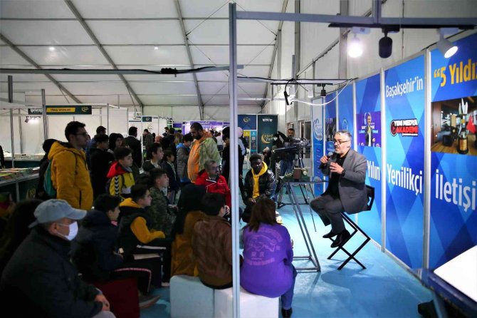Mehmet Ercan, Şiirleriyle Başakşehirlileri Mest Etti