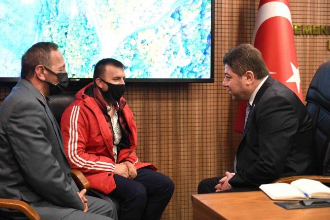 Başkan Tören, Halk Gününde Vatandaşlarla Buluştu