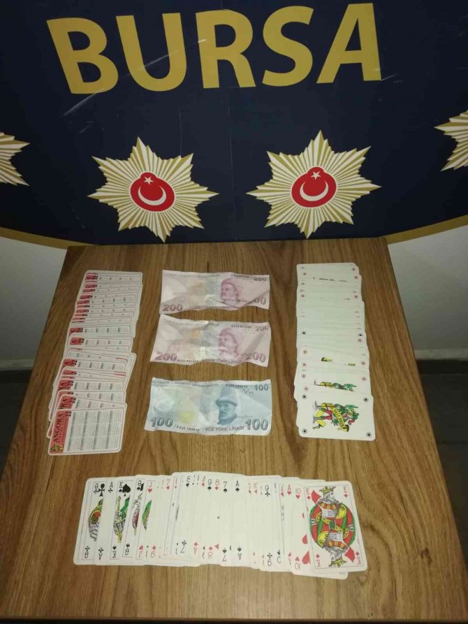 Bursa’da Aynı Gece Çifte Kumar Baskını