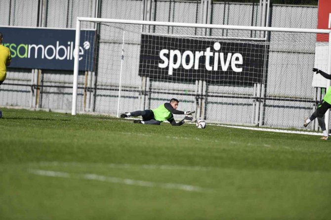 Bursaspor Şut Çalıştı