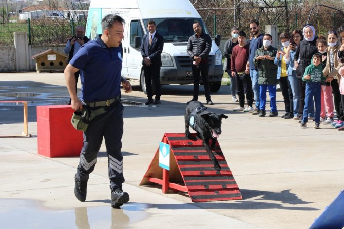 Özel Öğrenciler ’Spil’ Ve ’Üzüm’e Büyük İlgi Gösterdi