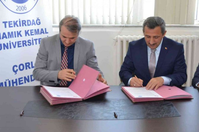 Üniversite - Lise İşbirliği İle Öğrenciler Robotik Kodlama Öğrenecek