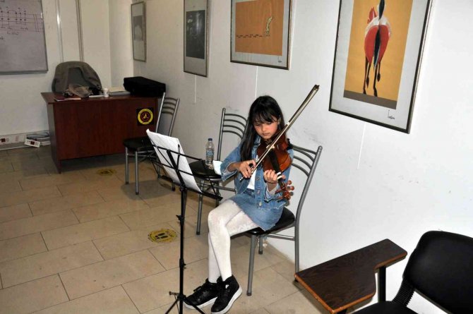 Keman Kursuna Yoğun İlgi