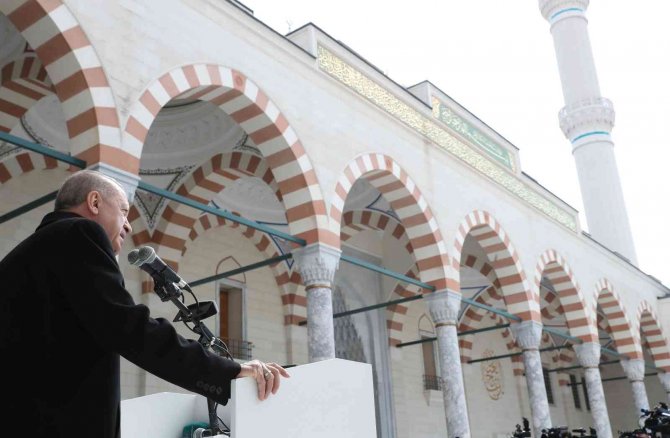 Cumhurbaşkanı Erdoğan: “Türkiye, Kitap Üretimi Ve Sektörün Büyüklüğü Bakımından Uluslararası Yayıncılık Birliği İçinde İlk 10’da Yer Alan Bir Yere Gelmiştir”