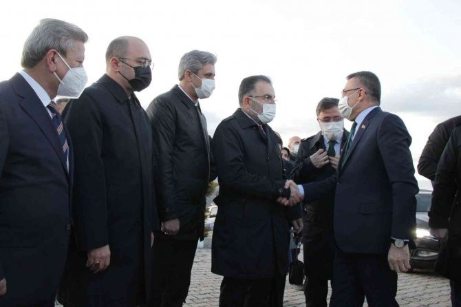 Cumhurbaşkanı Yardımcısı Oktay: “Yaşanan Sıkıntıların Farkındayız”