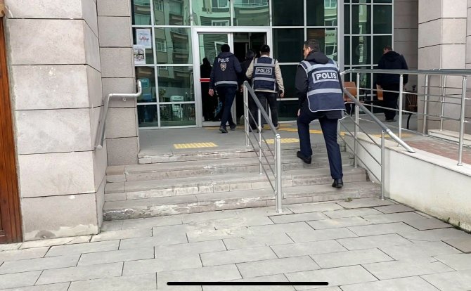 Eski Eşini Öldüren Katil Zanlısı Adliyede
