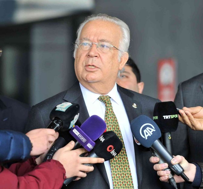Eşref Hamamcıoğlu Adaylık Başvurusunu Yaptı